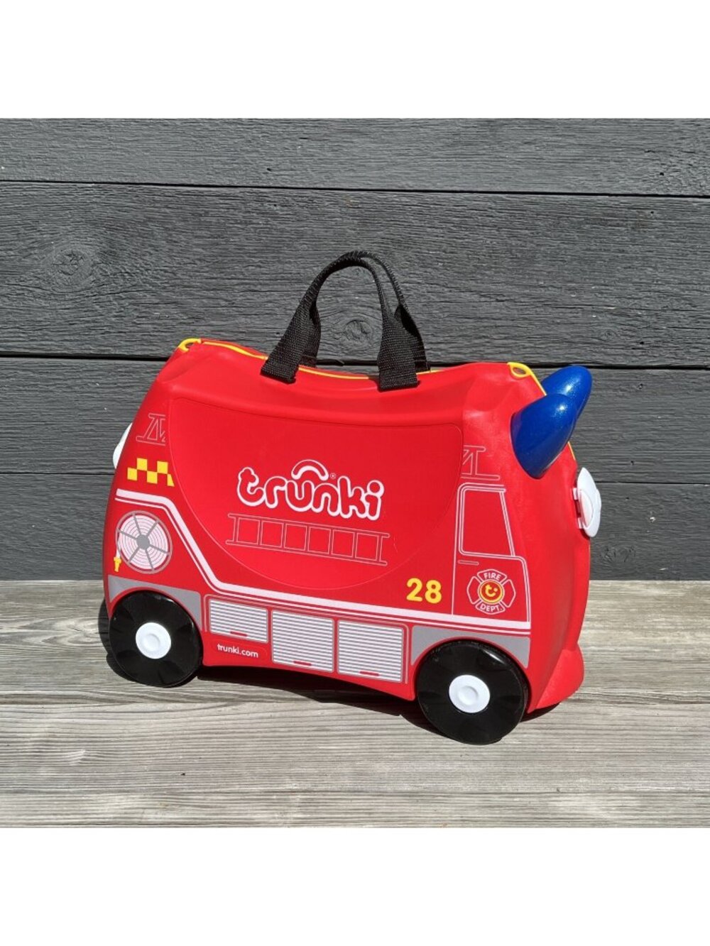 Trunki Hard Shell Fire Engine Ride On Kid Suitcase Travel Bag, No Pull Strap